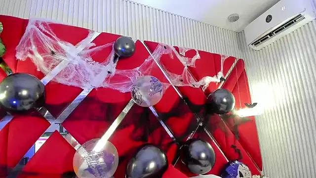 SusanCouper on StripChat 