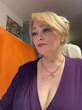 Sweet-blonde on StripChat 