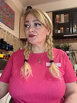 Sweet-blonde on StripChat 