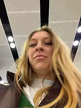 Sweet___Emily on StripChat