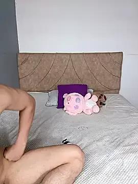 Sweetlove_243 on StripChat 