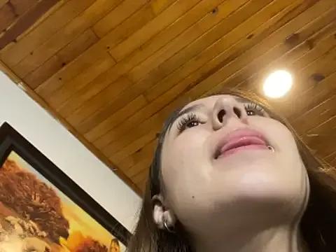 SweetMaddiee_ on StripChat 