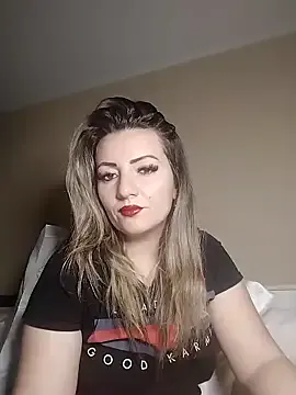 Sweetredvelvet on StripChat