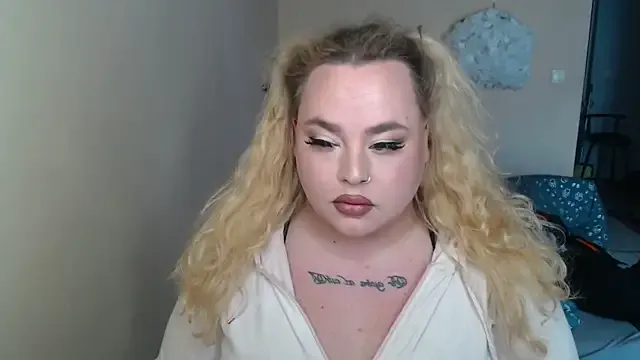 sweetvlada model from StripChat