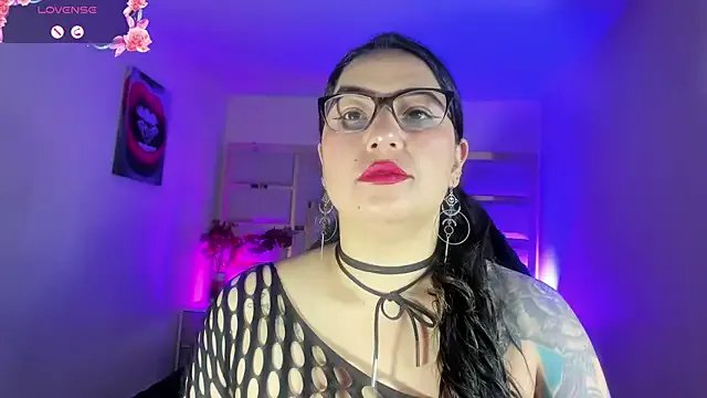 tamara_rouse1 on StripChat 