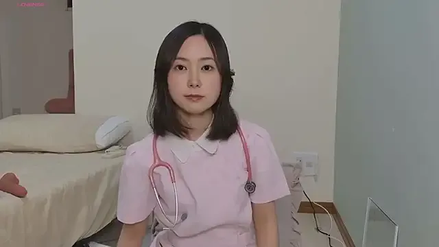 tsumugi_0721 on StripChat