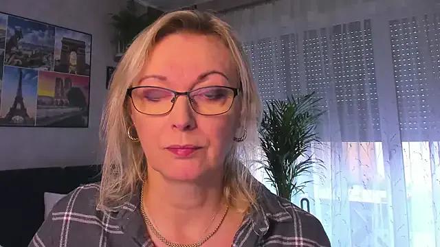 vanessa_chat on StripChat