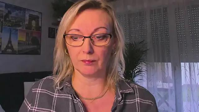 vanessa_chat — .....