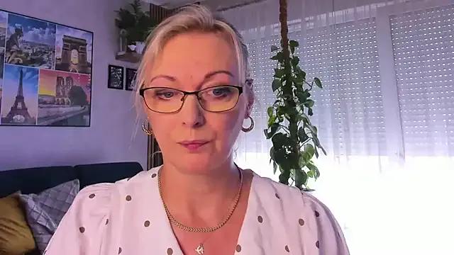 vanessa_chat on StripChat