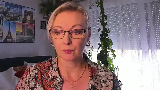 vanessa_chat on StripChat