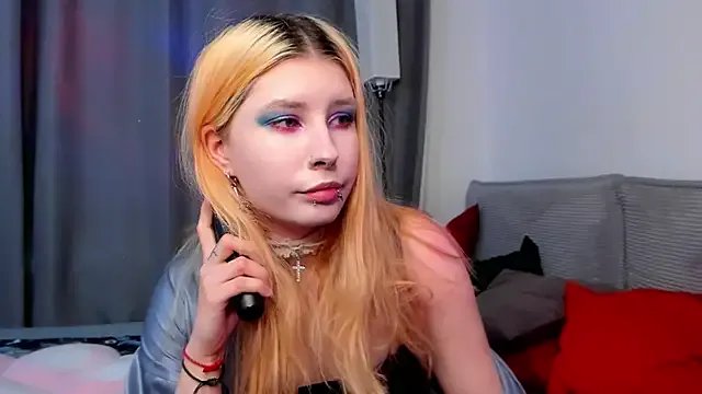 VelvetBlitz on StripChat 