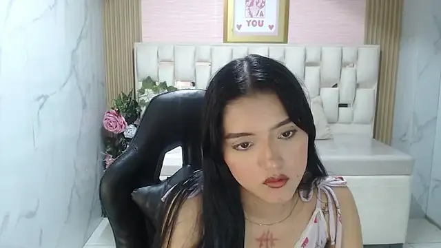 veronicaa_s model from sc