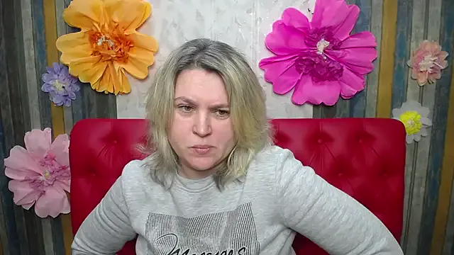 VickyRobins model from sc