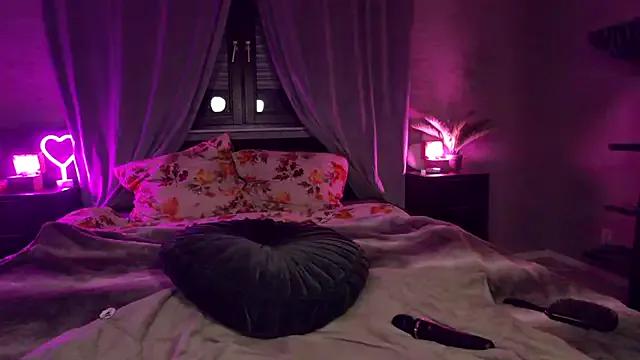 Viktoria_Marie — naked:* lt 5 vids