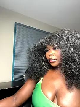 WomanNextdoor1's avatar