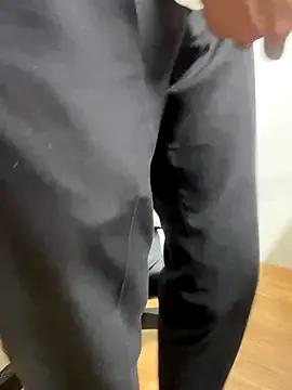 Wuza-H — Cooperate with another model and Sex