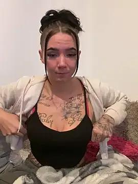 YoungZoexx —  Spank my Ass 15x Mommy! 