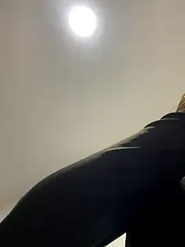 zaracollins01 on StripChat